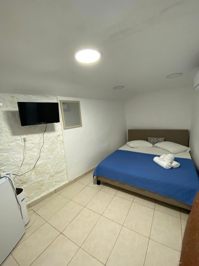 Tolos Budget Rooms Loggos Longós Chambre photo