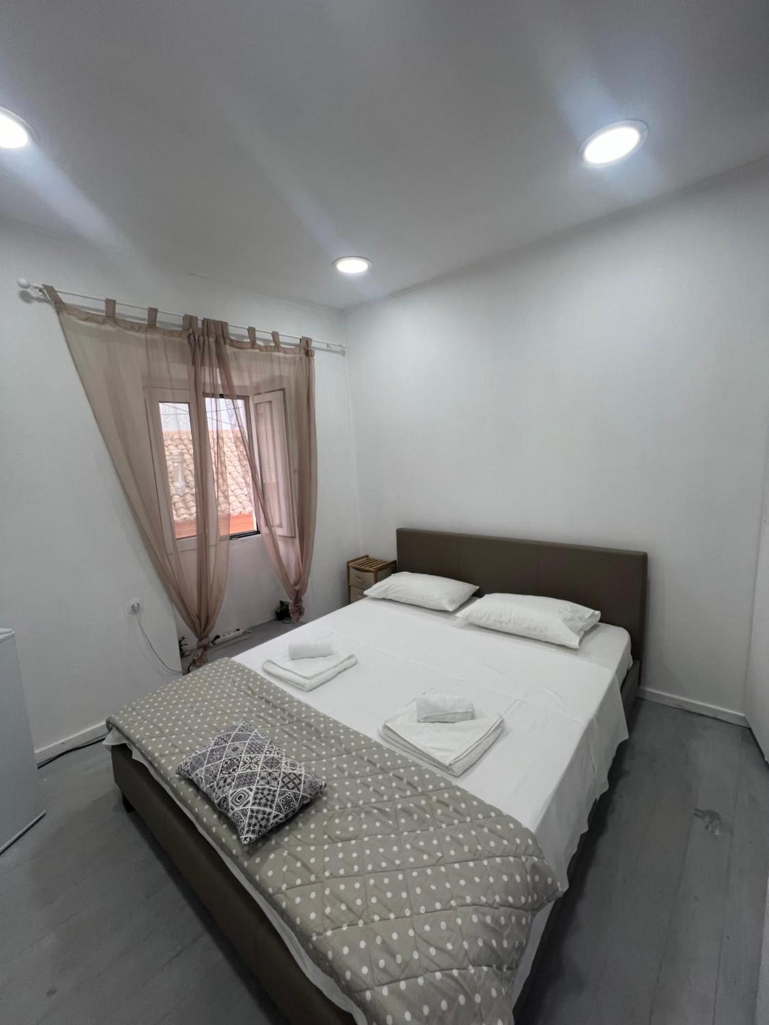 Tolos Budget Rooms Loggos Longós Chambre photo